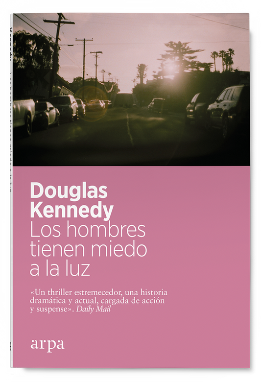 Los Hombres Tienen Miedo A La Luz - Kennedy Douglas - Arpa