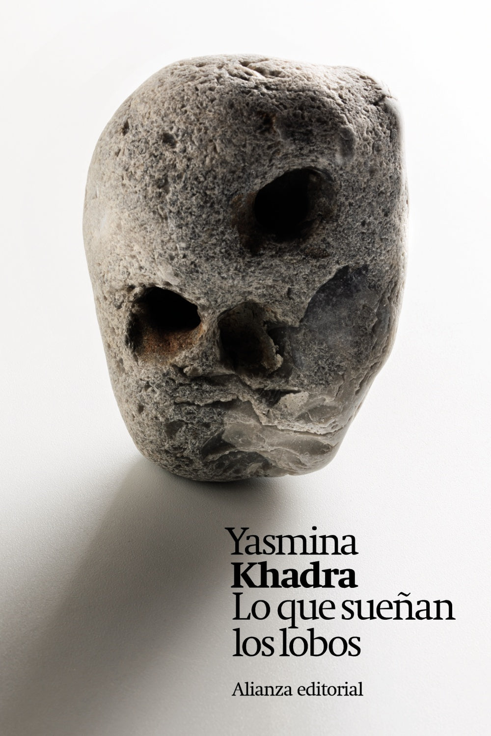 Libro Lo Que Sueñan Los Lobos